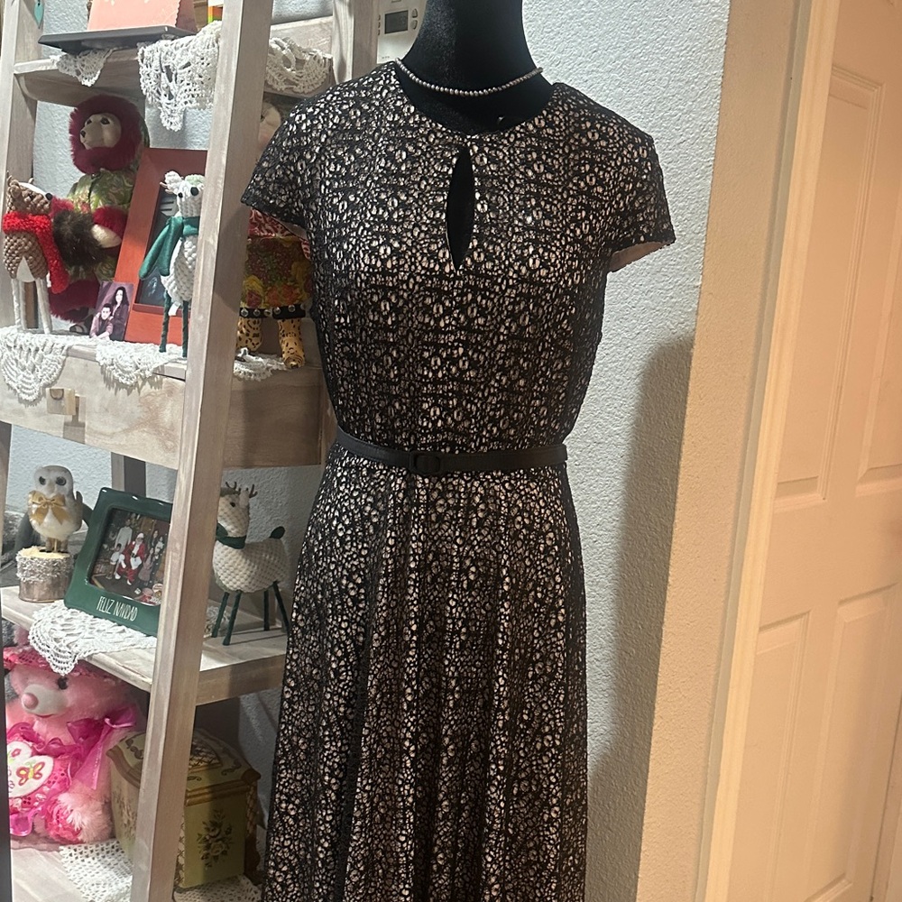 Elegant Black and Cream Patterned Dress